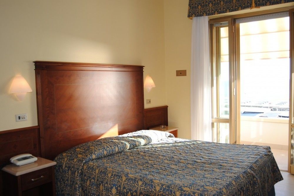 Hotel Capri & Residence Lido di Camaiore Eksteriør billede